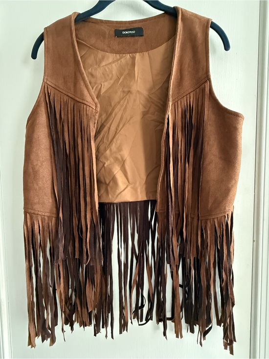 Dokotoo Jackets & Blazers - Dokotoo Brown Faux Suede Fringe Vest - Boho Women’s Vest Size M
